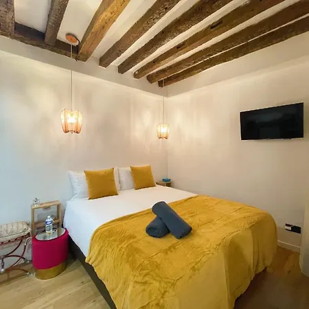 Bed & Breakfast Cocoon Gallery