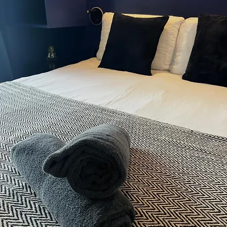 Bed & Breakfast Cocoon Gallery